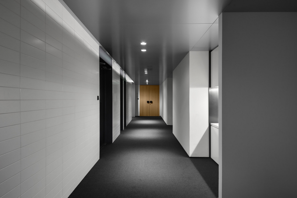 氧化鋁幕墻建筑裝修設計使用